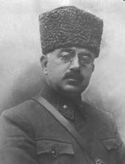 Ali Hikmet Ayerdem