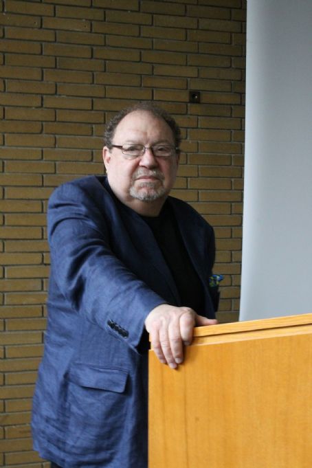 Paul Levy (journalist)