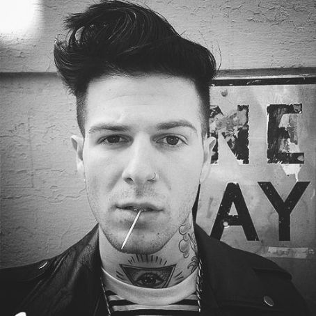 jesse rutherford neighbourhood singer james tumblr male damn straight but neighborhood dating who girlfriend comments nbhd musician american ladyboners hairstyle