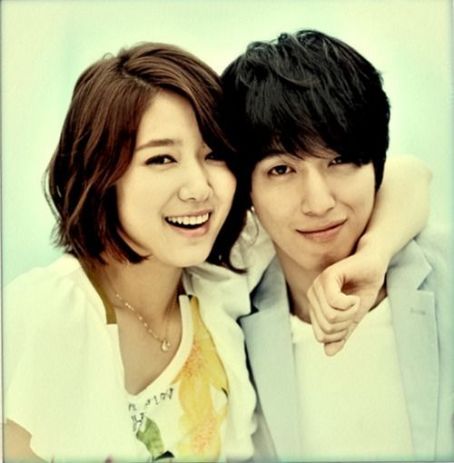 Jung Yong Hwa and Park Shin-hye