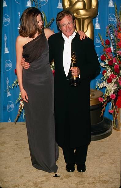 Robin Williams and Mira Sorvino