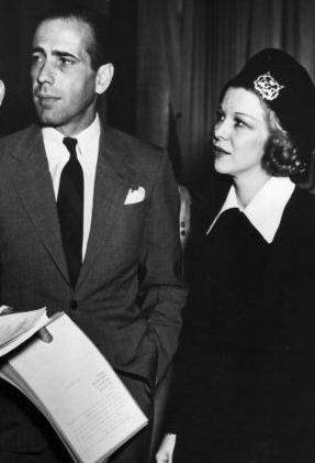 Glenda Farrell and Humphrey Bogart