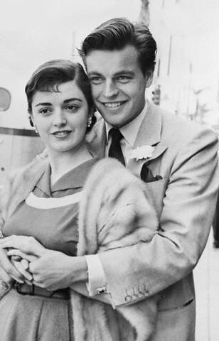 Anna Maria Alberghetti and Robert Wagner