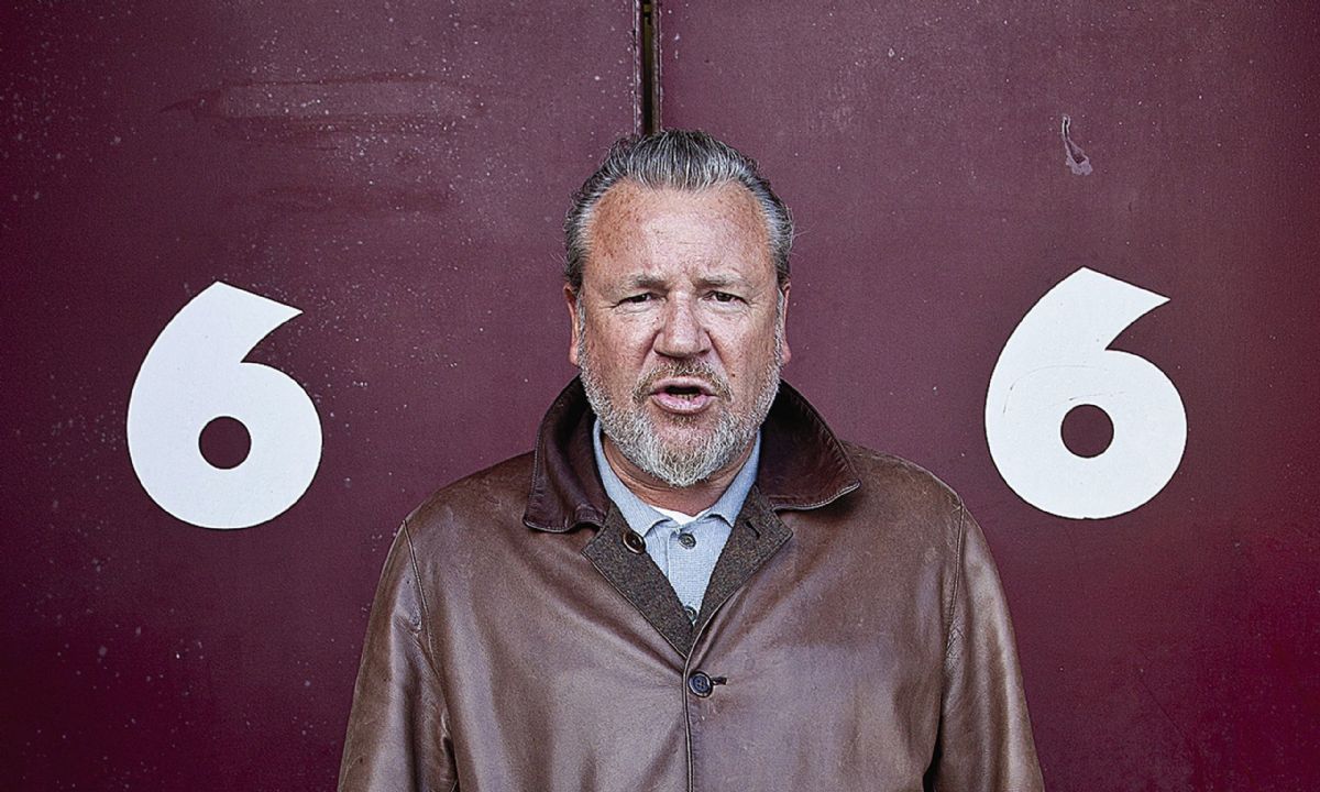 Ray Winstone (born 1957) Ray Winstone (born 1957)