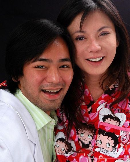Dr. Hayden Kho and Dr. Vicki Belo - Hookup