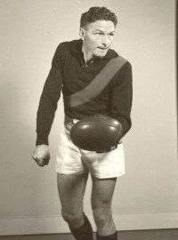 Bill Hutchison (footballer)