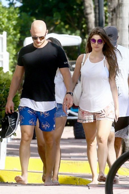 Who Is Amanda Cerny Dating? Amanda Cerny Boyfriend, Husband