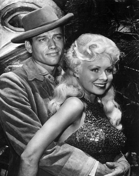 Joi Lansing and Ralph Taeger