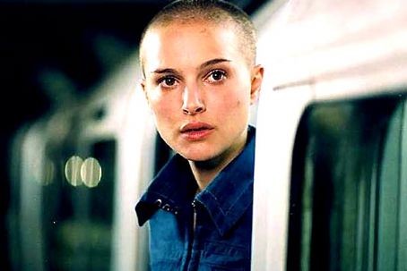 Natalie Portman As Evey Hammond In V For Vendetta 2006 Famousfix