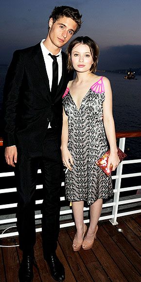 Emily Browning couple