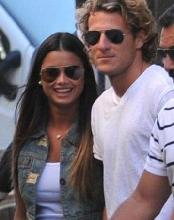 Victoria Saravia and Diego Forlan