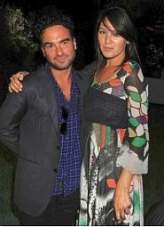 Johnny Galecki and Kelsey Harper