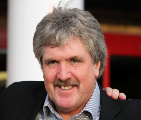 Phil Parkes (footballer born 1950)