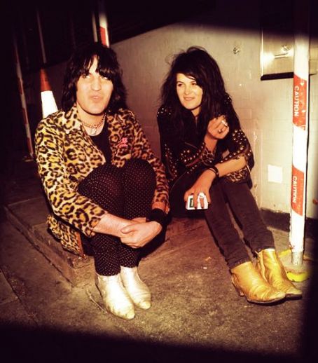 Noel Fielding and Alison Mosshart