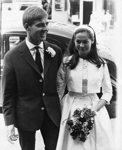 pock peter nancy kwan ski actress film austrian instructor marrying 1962 wedding paddington registry london office getty divorced corbis gettyimages