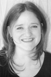 Laura Myers (I)