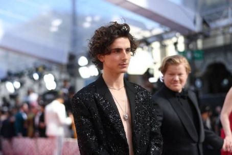 Who is Timothée Chalamet dating? Timothée Chalamet girlfriend, wife