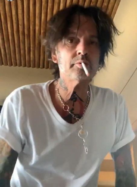 Tommy Lee talks 'personal growth' as he shares racy snap of world's longest  penis - Daily Star