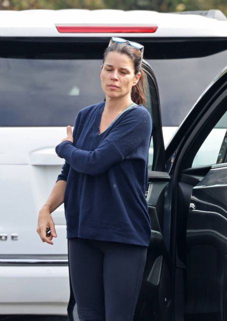 Neve Campbell – Running errands near her home in Sherman Oaks | Neve