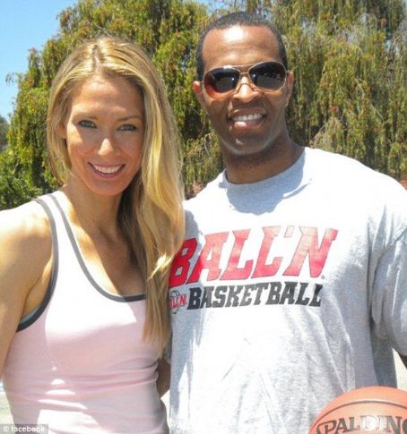 Carolyn Moos, Jason Collins' Ex-Fiancé, Speaks Out About His