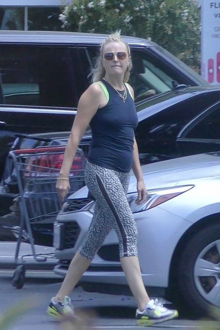 Malin Akerman – Running errands in Los Angeles | Malin Akerman Picture