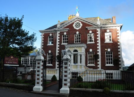 Eagle House Hotel