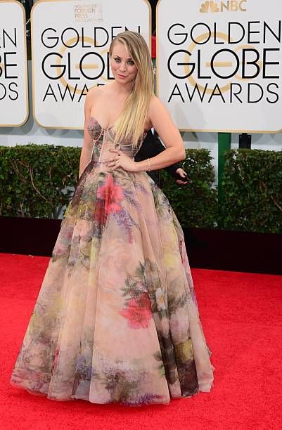 Kaley Cuoco - The 71st Annual Golden Globe Awards - Arrivals (2014)