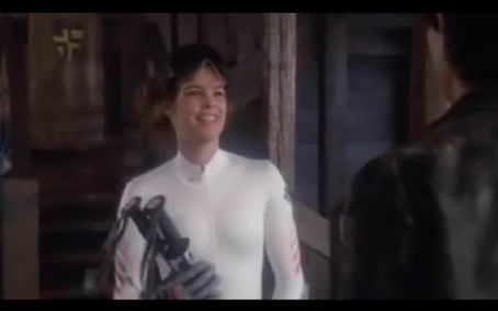 Alexandra Paul as Bobbie in Just the Way You Are (1984)