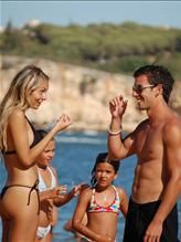 Filipe Noronha and Sara Kostov