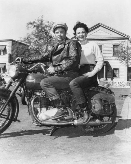 Girl on an old motorcycle: Post your pics! | Page 1603 | Adventure Rider