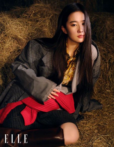 Liu Yifei for ELLE China 2023 September Issue 🖤 @Louis Vuitton @Bulg