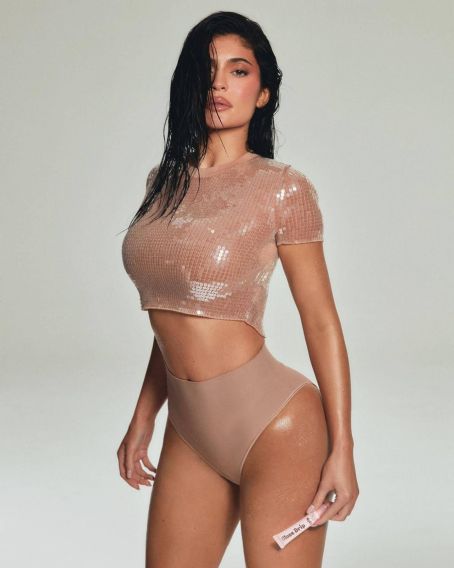 Kylie Jenner – Greg Swales photoshoot for Kylie Cosmetics (Summer 2023)
