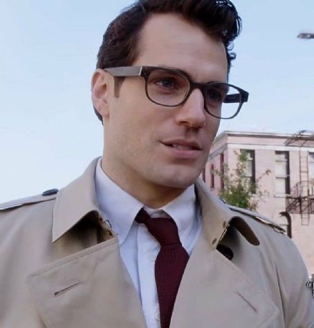 New ‘Justice League’ Image Shows Superman Actor Henry Cavill As Clark Kent
