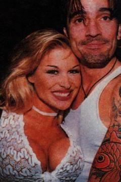 Tagged Bobbie Brown and Tommy Lee - FamousFix - Page 2