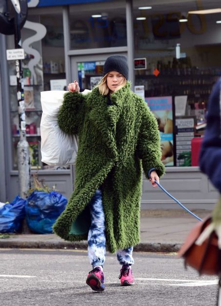 Alice Eve in Green Fur Coat – Out in Notting Hill | Alice Eve Picture ...
