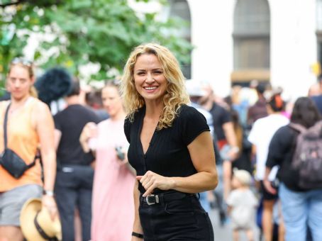 Shantel VanSanten – Filming ‘FBI’ TV Series in New York