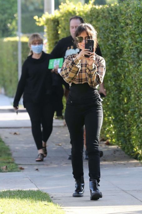 Camila Cabello – FaceTimes Shawn Mendes in West Hollywood - FamousFix