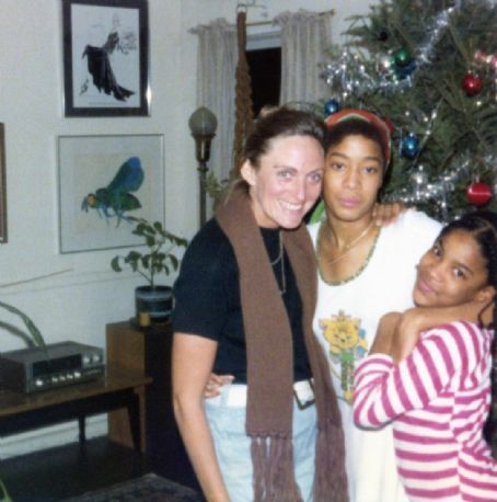 Nora Fitzpatrick | Jeanine Basquiat Picture #109257963 - 454 x 458 ...