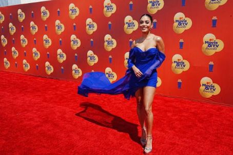 Vanessa Hudgens - 2022 MTV Movie & TV Awards - Arrivals