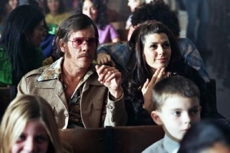 Marisa Tomei and Kevin Bacon