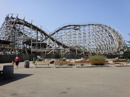 Outlaw (roller coaster)