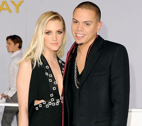 Ashlee Simpson Is Pregnant, Expecting Child With Husband Evan Ross