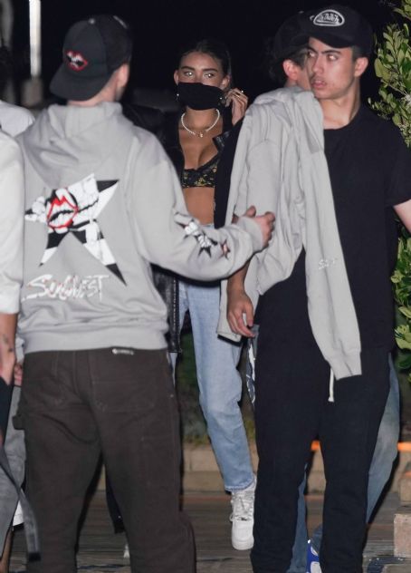 Madison Beer – Seen at Nobu with friends in Malibu | Madison Beer