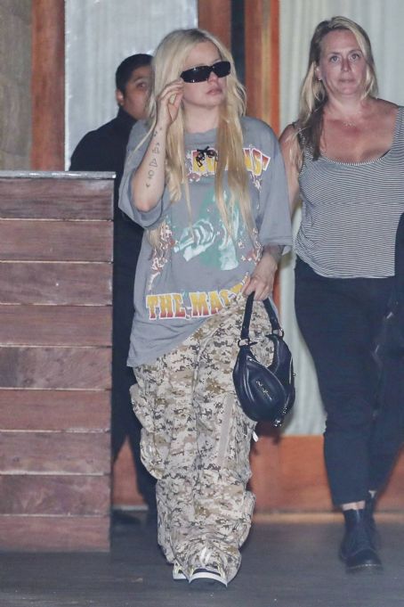 Avril Lavigne – Is seen at the Soho House in Malibu