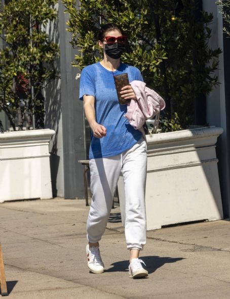 Alexandra Daddario – Seen after gym workout in Los Angeles | Alexandra
