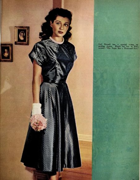 Gail Russell - Photoplay Magazine Pictorial [United States] (December 1947)