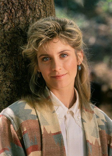 Helen Slater Pics - Helen Slater Photo Gallery - 2019 - Magazine ...