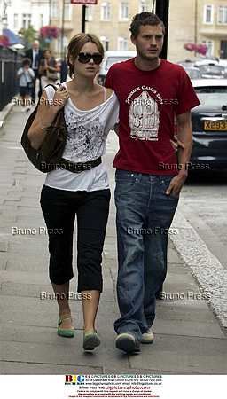 Tagged Jamie Dornan And Keira Knightley Famousfix