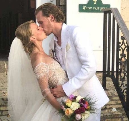 Tessa Gräfin von Walderdorff and Barron Hilton - Marriage