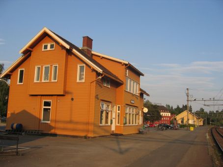 Brumunddal Station